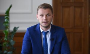 Stanivukovićevo obraćanje zbog spornih tendera: Pravdanje bez traženih odgovora