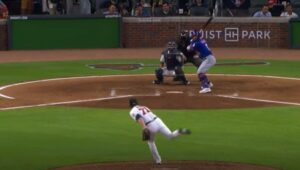 Igrača bejzbola loptica pogodila u glavu pri brzini od 150 na sat VIDEO