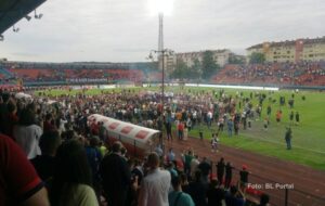 Slavlje kakvo je Banjaluka čekala: Poslije pobjede Borca, na terenu i navijači VIDEO