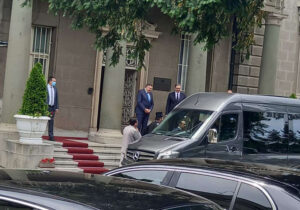 Pred radni ručak: Dodik i Vučić dočekali patrijarha