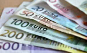 Gornja granica: EU namjerava da zabrani plaćanja gotovinom iznad 10.000 evra