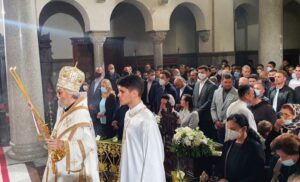 Vladika Jefrem služio ponoćnu liturgiju: Molimo se za sav naš narod