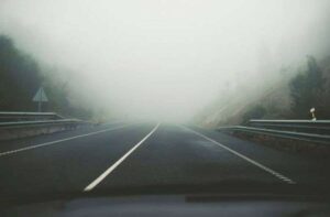 Potrebna mala doza opreznosti: Vozi se po suvom kolovozu, ponegdje pojava magle