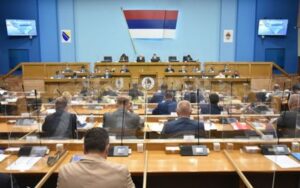 Narodna skupština usvojila set zakona o povećanju plata u Srpskoj