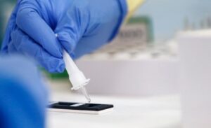 U timu i molekularni biolog iz Srbije: Istraživači razvili test pouzdaniji od PCR-a