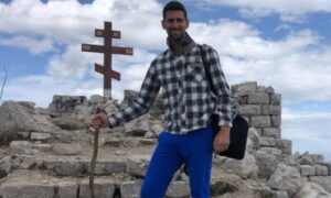 “Simbolično i snažno”: Novak Đoković u hodočašću na Rtnju FOTO