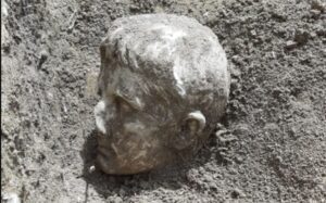 Arheolozi pronašli mermernu glavu prvog rimskog cara Oktavijana Avgusta staru 2.000 godina