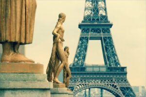 Muzej voštanih figura u Parizu ponovo se otvara 19. maja figurom Bajdena