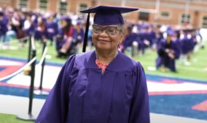 Nikada nije kasno: U penzionerskim danima upisala fakultet i završila ga u 78. godini