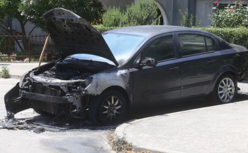 Nakon skoro godinu “pao piroman”: Zapalio vozilo predsjednika GO SNSD Trebinje