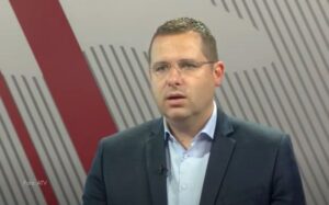 Kovačević odbrusio Borenoviću: Nastavite se zalagati za “pravu stvar” po Bakirovim aršinima