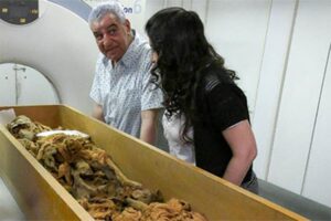 Milanska bolnica primila neobičnog pacijenta: Egipatska mumija podvrgnuta CT-u radi otkrivanja tajni