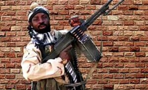 Pucao sebi u grudi i aktivirao prsluk sa eksplozivom: Lider Boko Harama je mrtav?