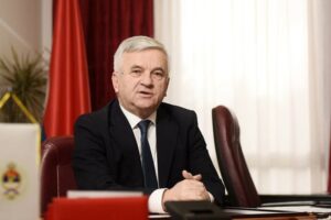Predsjednika NSRS čeka hirurška intervencija: Čubrilović ovlaštenja prenio na Šulića