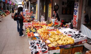 Sjeverna Koreja u haosu: Za kilogram banana 45 dolara?