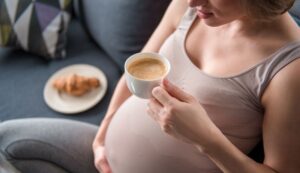 Kafa u trudnoći: Da li se preporučuje i koliko je dozvoljeno