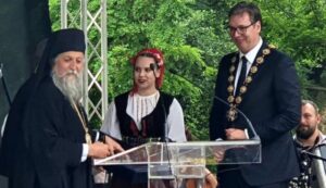 Obilježavanje 950 godina postojanja manastira: Vučić odlikovan ordenom, zahvalio se i Dodiku