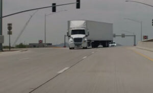 Zanimljiv poduhvat! Autonomni kamion pun lubenica prešao put od Arizone do Oklahome VIDEO