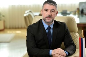 Šeranić najavljuje: Nosićemo maske u bolnicama i poslije pandemije