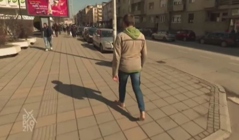 Aleksandar već čitavu deceniju hoda bez cipela: Bos ide i po snijegu i kiši gdje god može