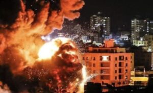 Ništa od primirja: Izrael ponovo raketirao Pojas Gaze VIDEO