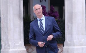 Oglasio se gradonačelnik Splita zbog napada na par iz Srbije