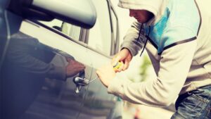U Doboju ukraden automobil: Policija “na nogama”, nestao “nisan kaškai”