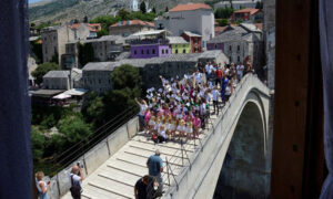 Bogat program je tu: Defileom mladih plesačica otvorena manifestacija “Mostarsko ljeto”