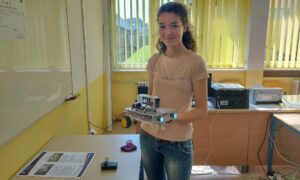 Bravo Nađa: Učenica iz Prijedora osvojila zlato sa robotom za izviđanje nedostupnog terena