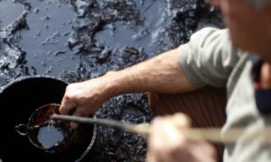 Skok za više od dva odsto: Nafta skuplja zbog krize u Crvenom moru