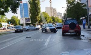 Nesreća u centru! Sudar nekoliko automobila u Banjaluci, saobraćaj obustavljen