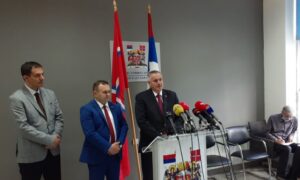 Višković rekao da je epidemiološka situacija stabilna: Vakcinacija ide zacrtanim tokom