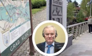 “Besmisleno i van svake pameti”: Generala Mladića teretili za genocid u opštinama bez Srba