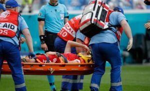Teška povreda na utakmici Rusija – Finska: Fudbaler iznesen sa terena na nosilima