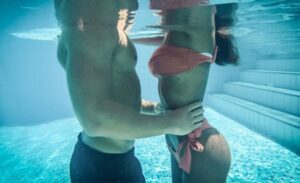 Bolje potražite neko drugo mjesto! Seks pod vodom zvuči uzbudljivo, ali ipak ne