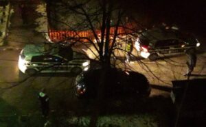 Buktinja “alarmirala” policiju: Na parkiranoj “škodi oktaviji” izbio požar