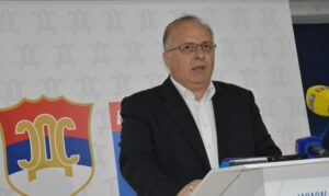 Stanić ističe: Dok je Srbija gradila Kovid bolnice, naša Vlada je zidala garažu na UKC