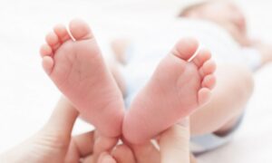 Savjeti za roditelje: Evo kada početi s korekcijom ravnih stopala kod djece