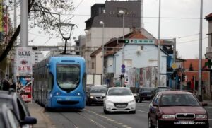 Građani ostali zatečeni: Na tramvajskom stajalištu pronađeno tijelo muškarca