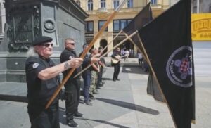 Ustaški uzvici u centru Zagreba: Hosovci pred policijom pjevali “Za dom spremni!”
