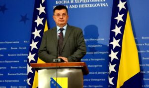 Tegeltija uvjerava: Savjet ministara nije učestvovao u kupovini poslovnog prostora UIO u Banjaluci