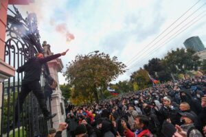 Blokiran saobraćaj u centru grada: Protesti zbog novih mjera vakcinacije