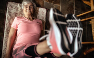 Nevjerovatna kondicija fit bake: Njeni snimci treninga postali hit na internetu VIDEO