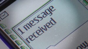 Upozorenja građanima Srbije: Maliciozna poruka kruži elektronskom poštom