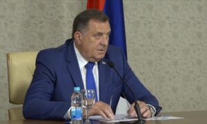 Dodik o postupcima Šmita: Lažno se predstavlja i bavi pitanjima koja nemaju veze s njim