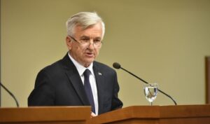 Čubrilović za rješavanje problema dijalogom: Imperativ mora biti očuvanje Ustava BiH i mira