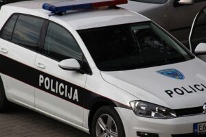 Građani pozvali policiju: Mladić tukao djevojku, a kada je došla patrola ona odbila da ga prijavi