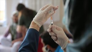 Imunizacija u Sloveniji se nastavlja: Vakcinacija protiv korona virusa i pred crkvama