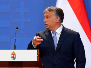 Orban: Vakcinacija obavezna za zdravstvene radnike