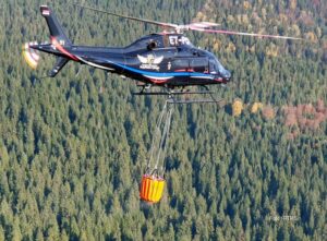 Pomoć za Banjaluku: Helikopterski servis Srpske gasio požar na Vrbanjskim brdima